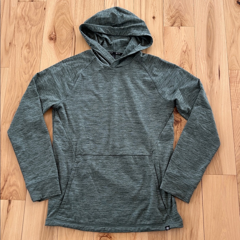 GAIAM Men’s Hoodie Size M (can fit L)